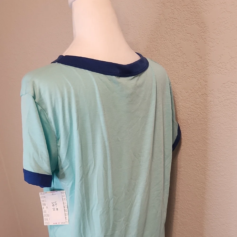Lularoe Liv Mermaid Vibes Graphic T-Shirt NWT Medium - Picture 6 of 6